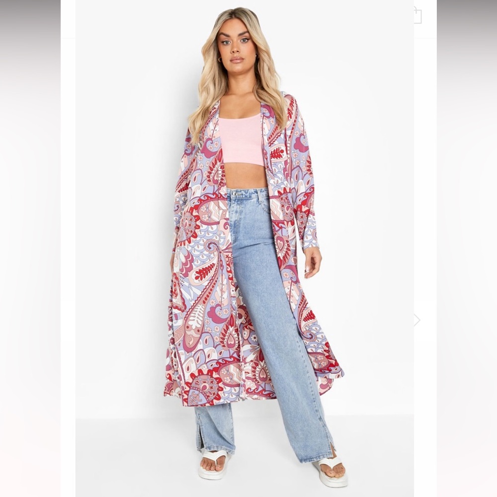 PLUS WOVEN ABSTRACT LONGLINE KIMONO-brand new -size 24